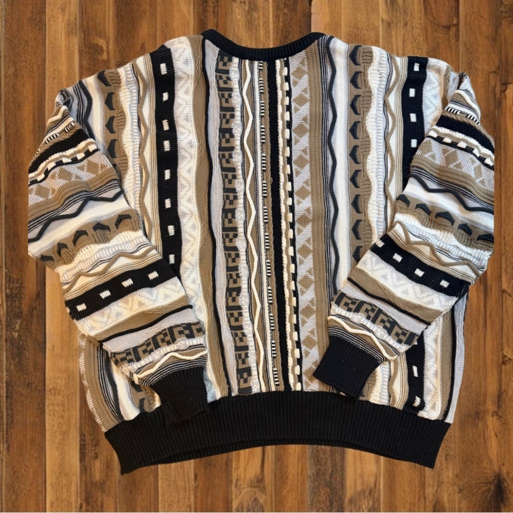 Vintage 90s Coogi-Style 3D Knit Sweater Beige Black Textured Retro
 Sweater - Picture 3 of 6